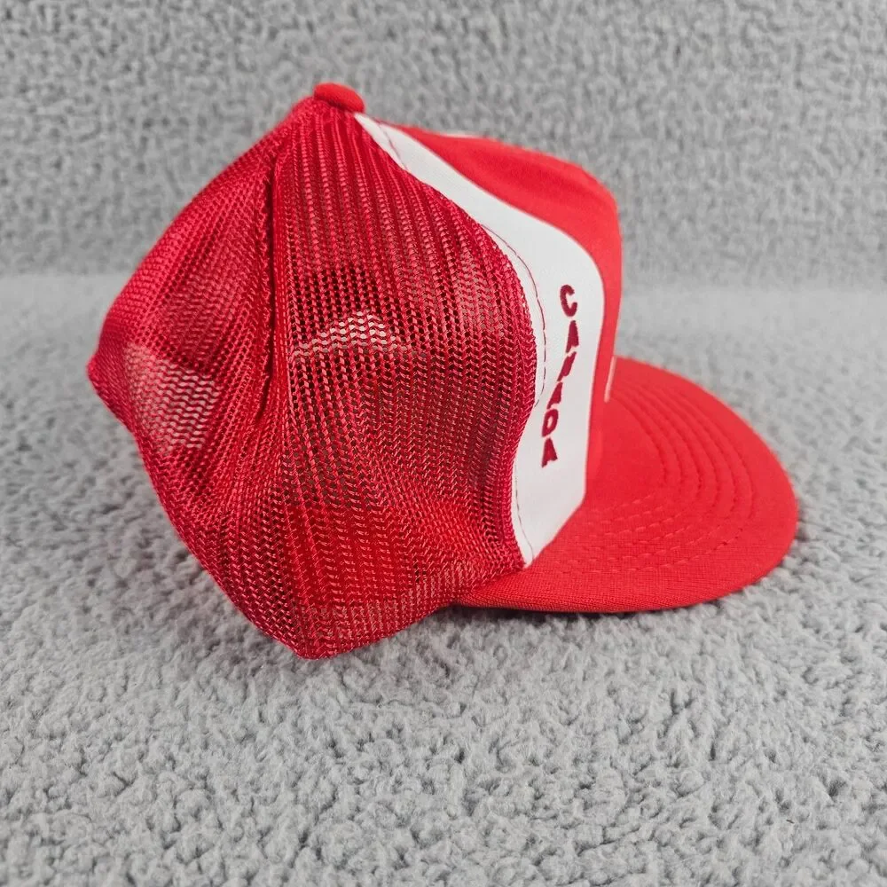 Vintage Canada Trucker Hat Red White Maple Leaf Snapback 6 Panel VTG Adjustable